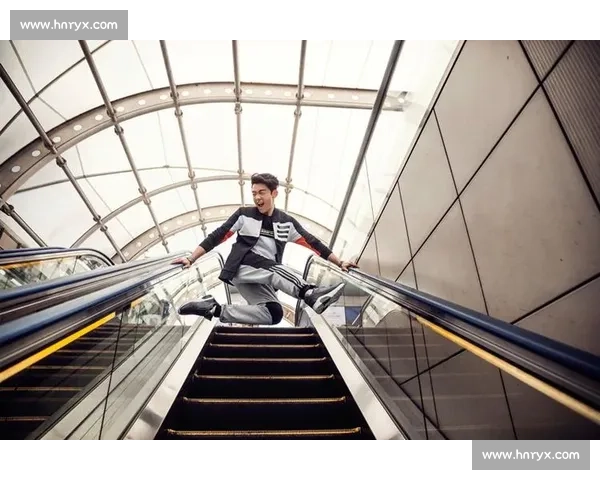 跑酷小伙炫技，摄影师才是真・硬核玩家